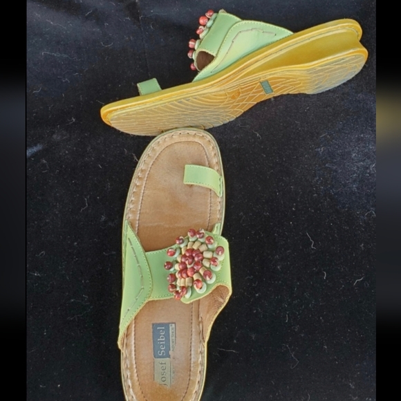 Josef Seibel Leather Round Open Toe with Toe-Loop Slide On Sandals. - Picture 9 of 16